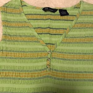 Girls sleeveless shirt